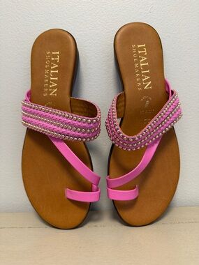 NWOT Italian Shoemakers Pink Beaded Toe Loop Sandals Size 7.5